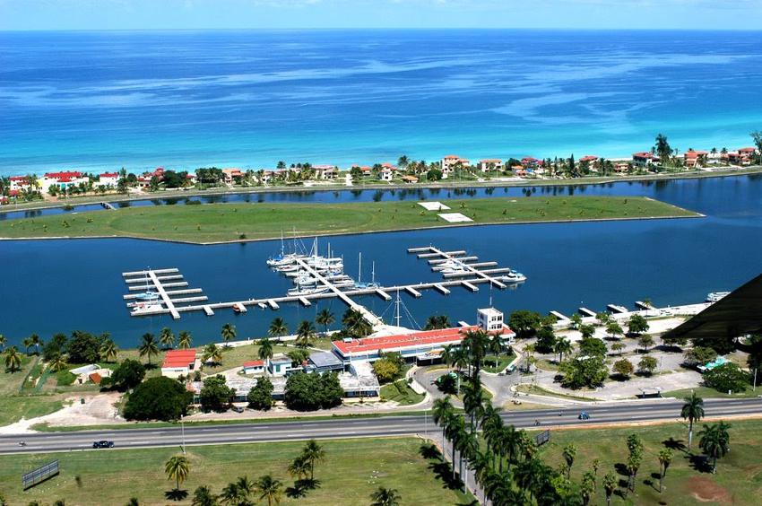 Марина Marlin Marina Dársena Varadero
