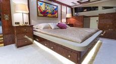Sunreef 82 DD,  4 кают(ы), 2020 г. выпуска 