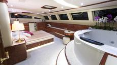 Sunreef 82 DD,  4 кают(ы), 2020 г. выпуска 