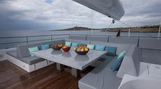Sunreef 114,  5 кают(ы), 2010 г. выпуска 