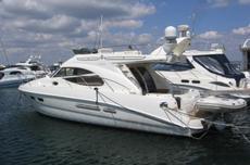 Sealine F42 Fly,  2 / 3 кают(ы)