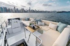 Azimut 42 Fly,  2 кают(ы)