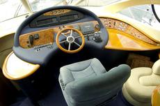Azimut 55,  3 кают(ы), 2001 г. выпуска 