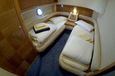 Azimut 55,  3 кают(ы), 2001 г. выпуска 
