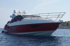 Azimut 62 S,  4 кают(ы), 2009 г. выпуска 