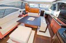 Azimut 62 S,  4 кают(ы), 2009 г. выпуска 