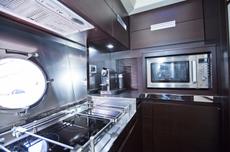 Azimut 62 S,  4 кают(ы), 2009 г. выпуска 