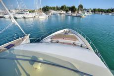 Ferretti 680,  3 кают(ы), 2004 г. выпуска 