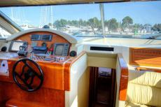 Ferretti 680,  3 кают(ы), 2004 г. выпуска 