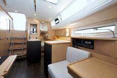 Bavaria 42 Vision,  2 кают(ы)