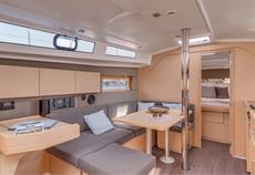 Beneteau Oceanis 38,  3 кают(ы), 2014 г. выпуска 