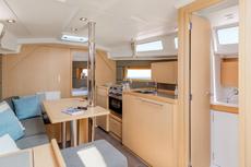 Beneteau Oceanis 35,  2 / 3 кают(ы)