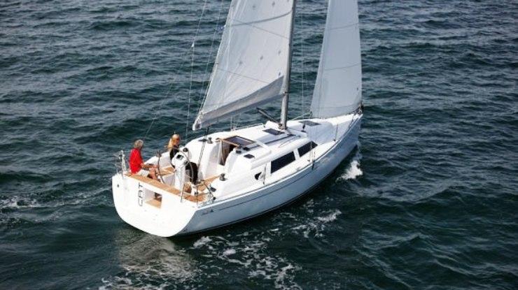 Hanse 325