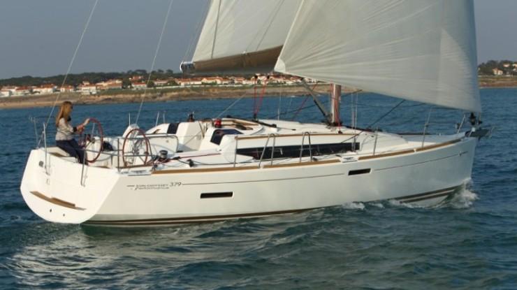 Sun Odyssey 379